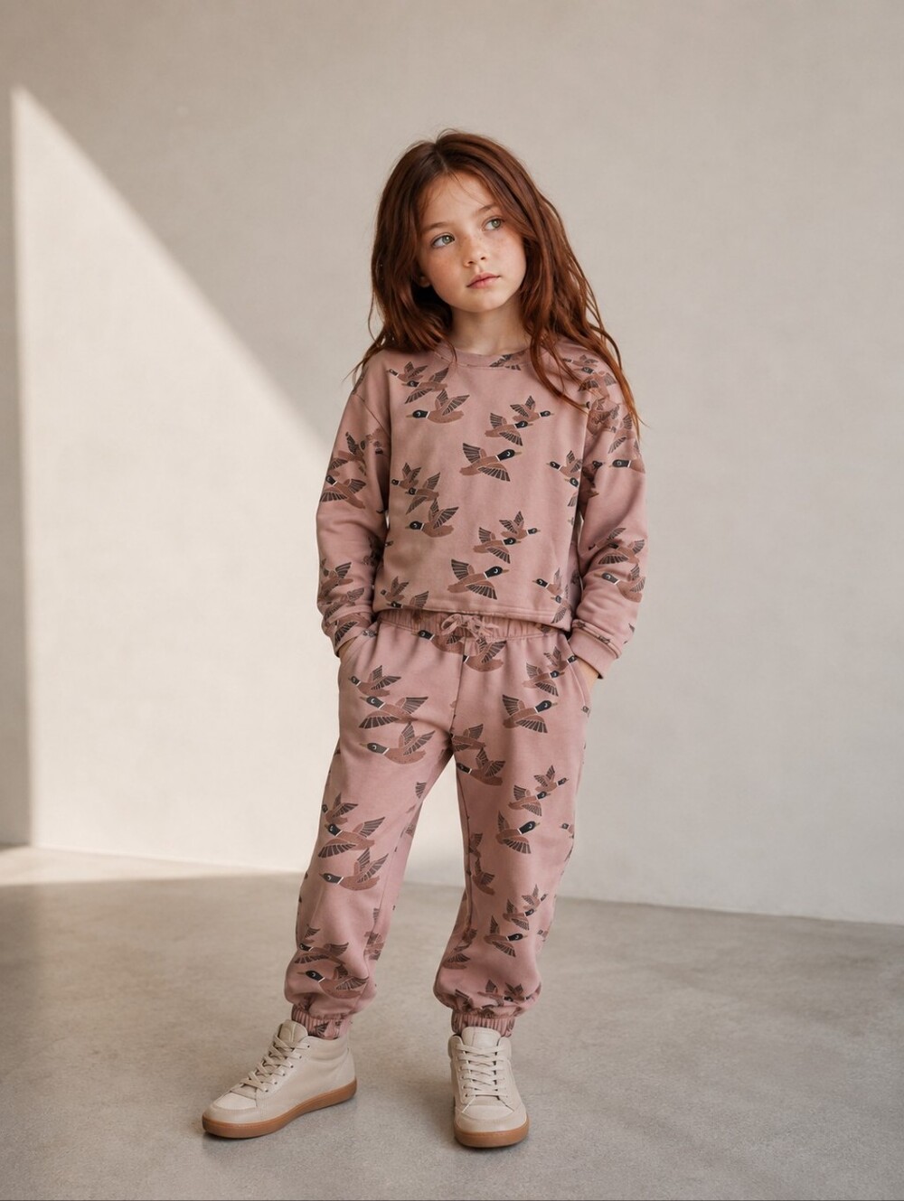 H&M Girls Geese Print Sweatsuit Set 9-10Y Brown Jogger Lounge Outfit 2Pc
